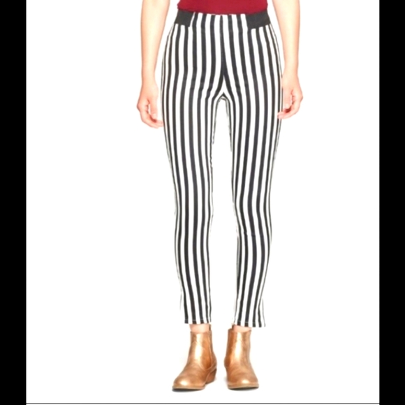By Junkfood Pants - By Junk Food Black and White Striped Pants
